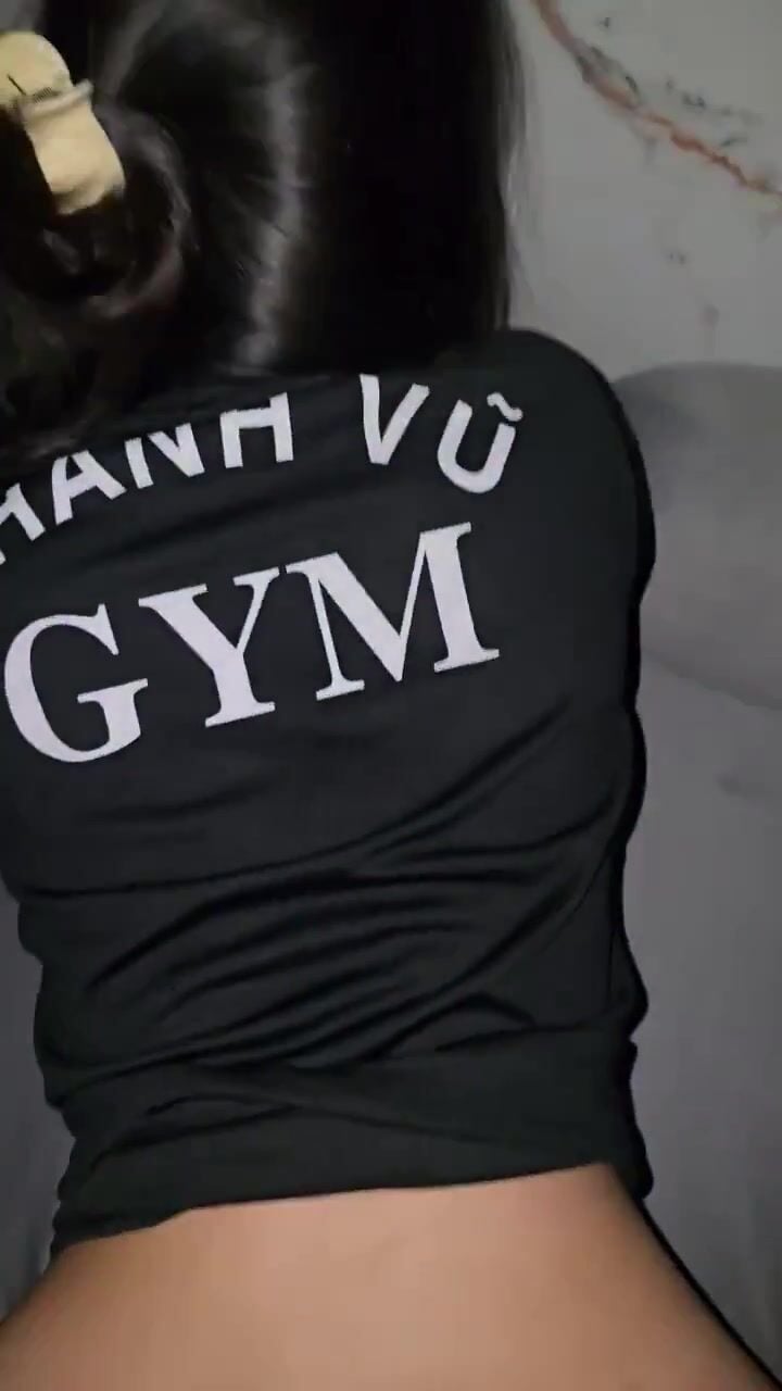 E làm ở phòng Gym nè, a nào tập ở đó e cho Đụ Free
